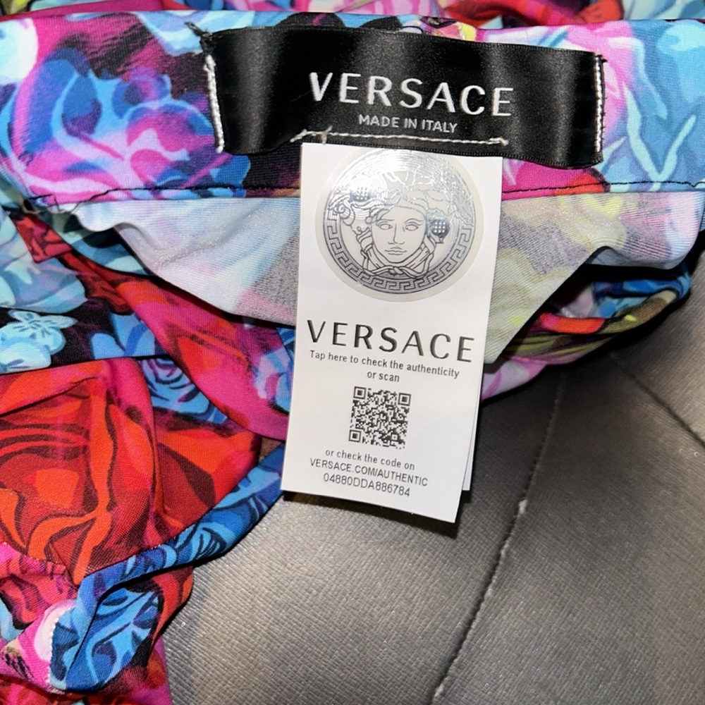 Authentic Versace 2pc - image 6